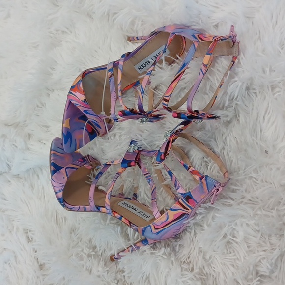 Steve Madden Retro Print Sinclair Satin Rhinestone Strappy Dress Sandals - Picture 11 of 16